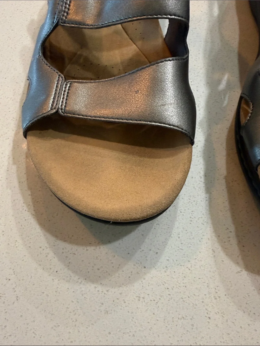 Clarks Women's Metallic Silver Strappy Comfort Sandals Size 11